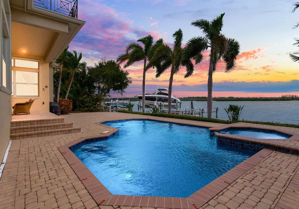 Exterior, Pool, Water