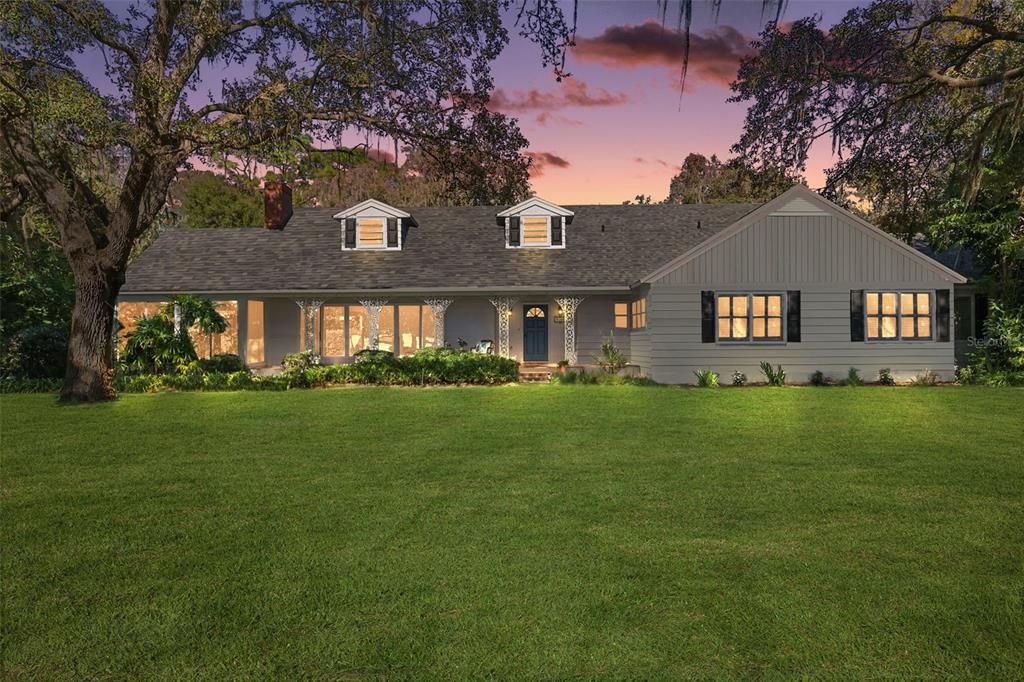 Backyard, Exterior, Facade, Ranch