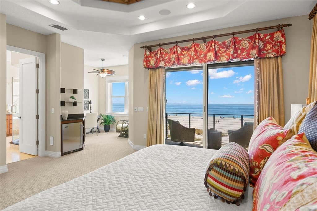 Bedroom, Interior, Recessed Lighting, Water