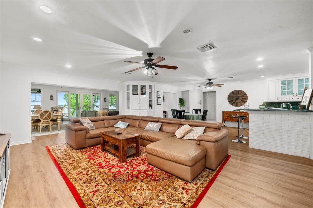 Dining room, Interior, Living room, Recessed Lighting, Wood Texture Flooring