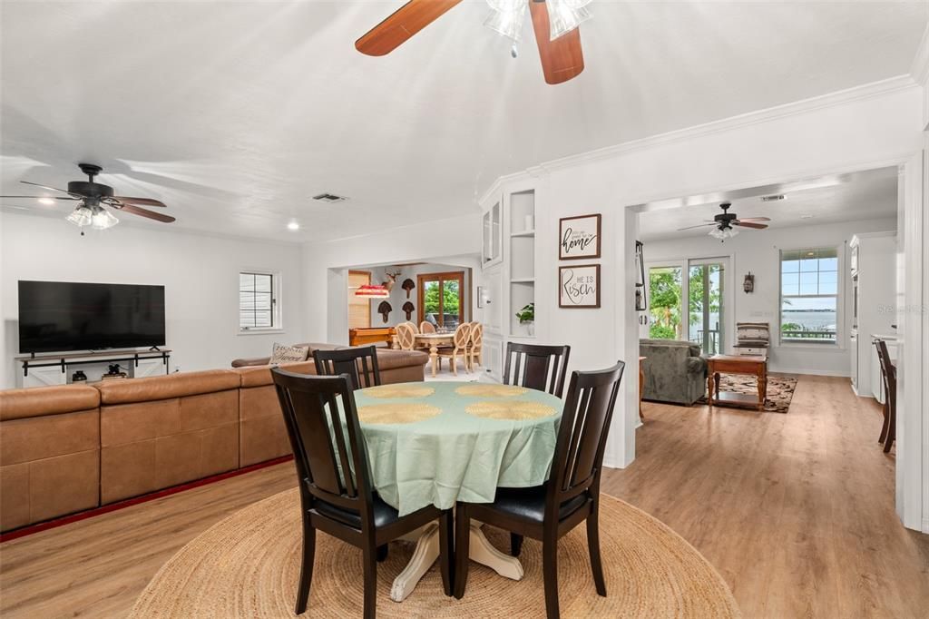 Dining room, Interior, Living room, Recessed Lighting, Wood Texture Flooring