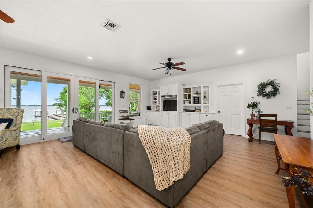 Interior, Living room, Recessed Lighting, Water, Wood Texture Flooring