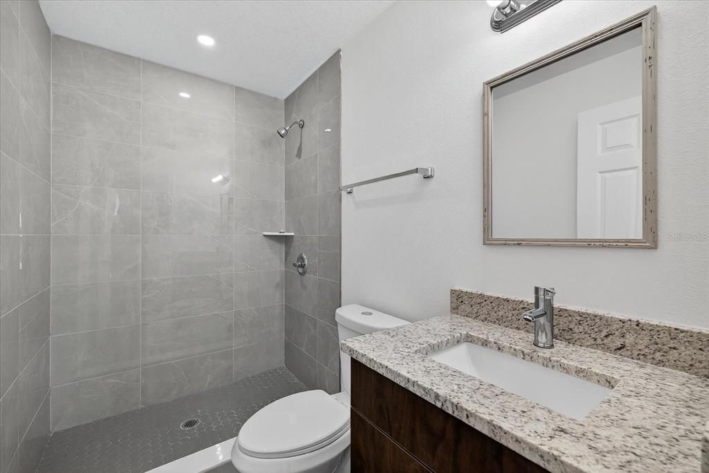 Bathroom, Interior, Recessed Lighting