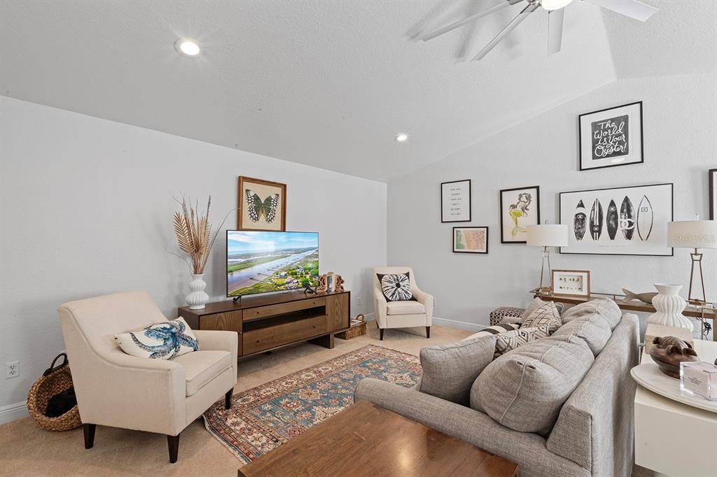 Interior, Living room, Recessed Lighting, Wood Texture Flooring