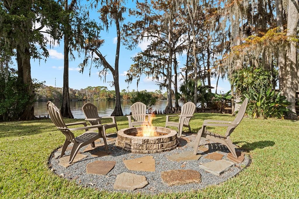 Backyard, Exterior, Water