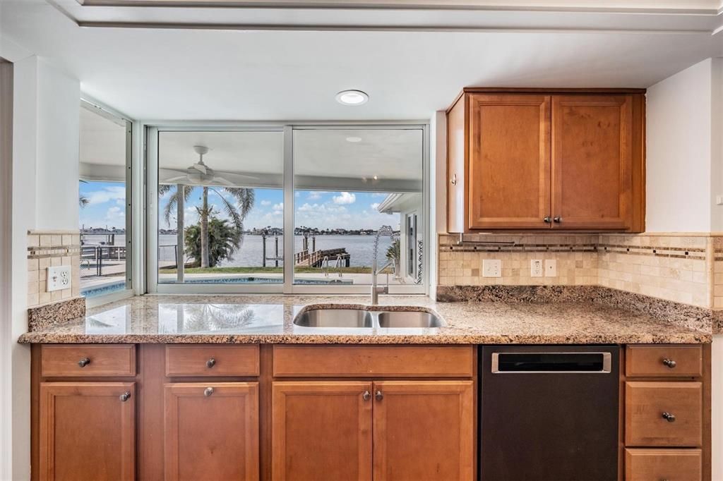 Interior, Kitchen, Recessed Lighting, Water