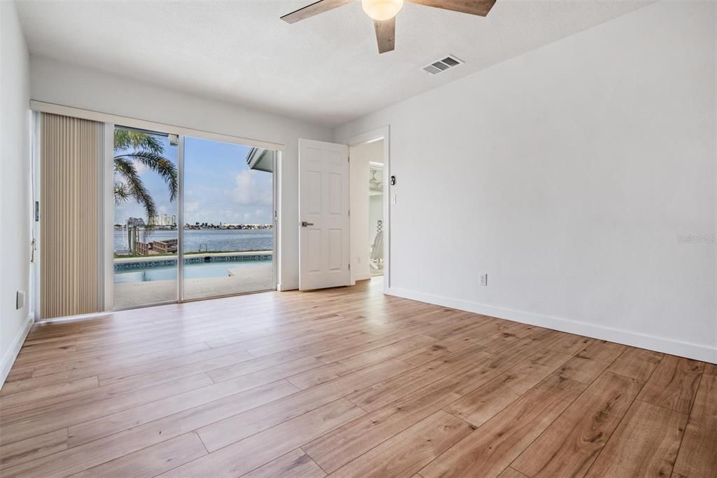 Exterior, Pool, Sun Room, Water