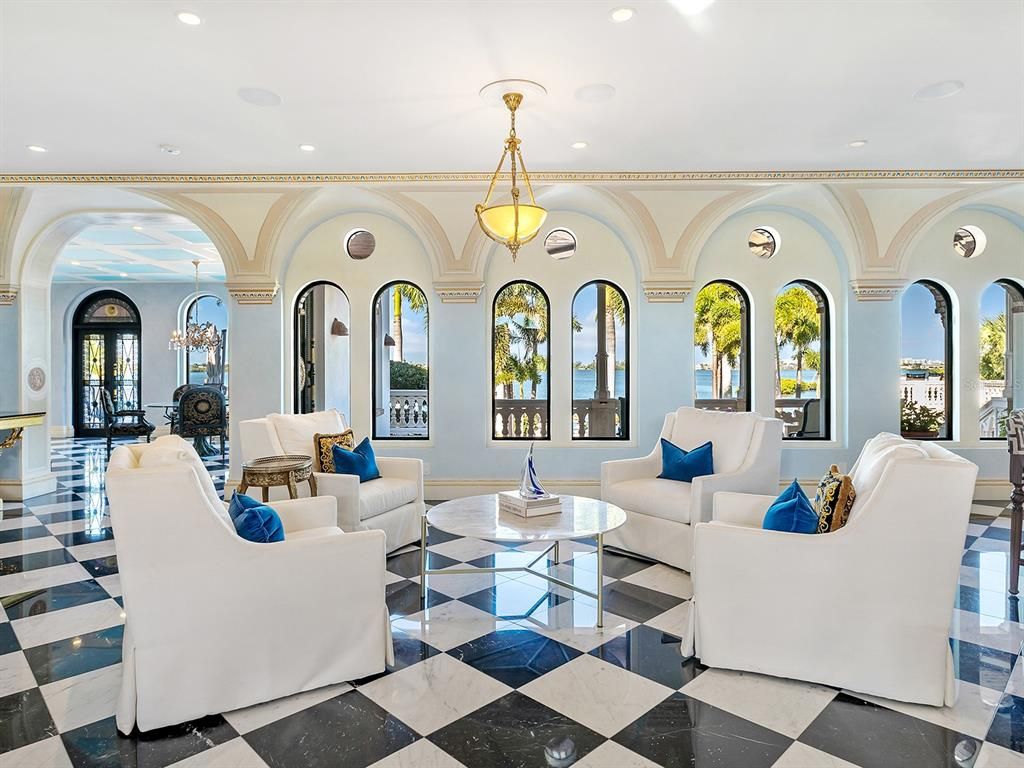 Interior, Living room, Pendant Lights, Recessed Lighting