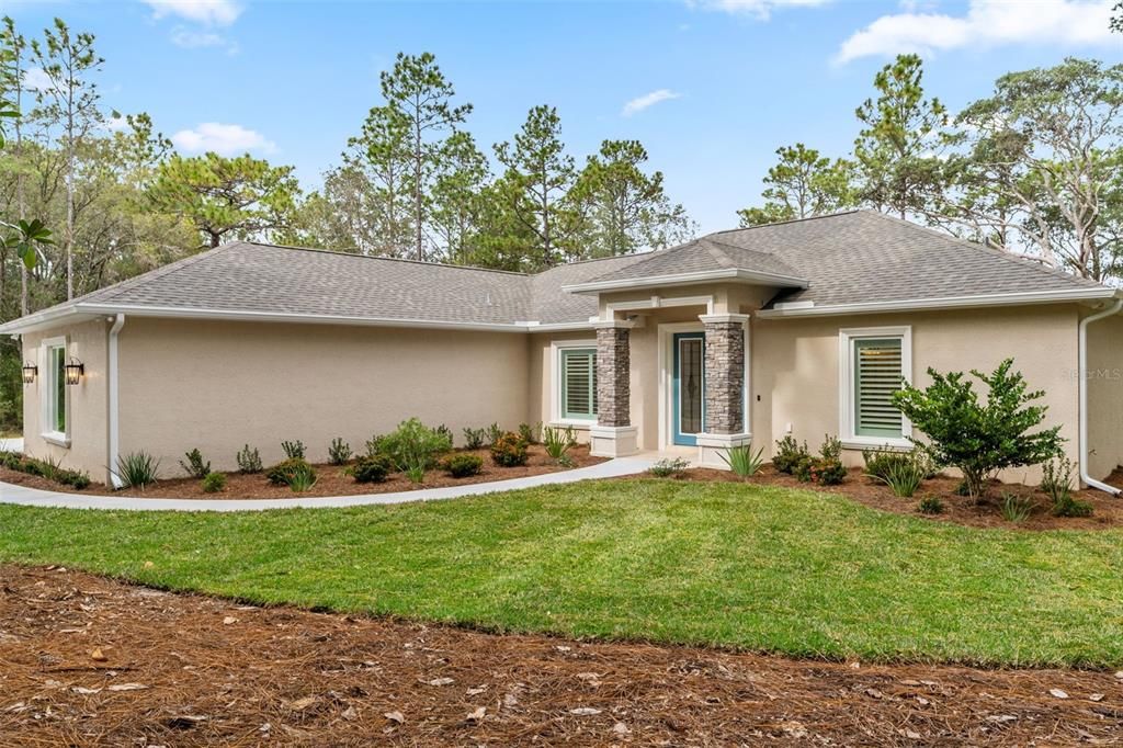 Backyard, Exterior, Facade, Ranch