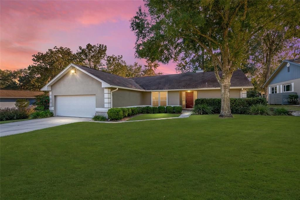 Attached, Backyard, Exterior, Facade, Ranch