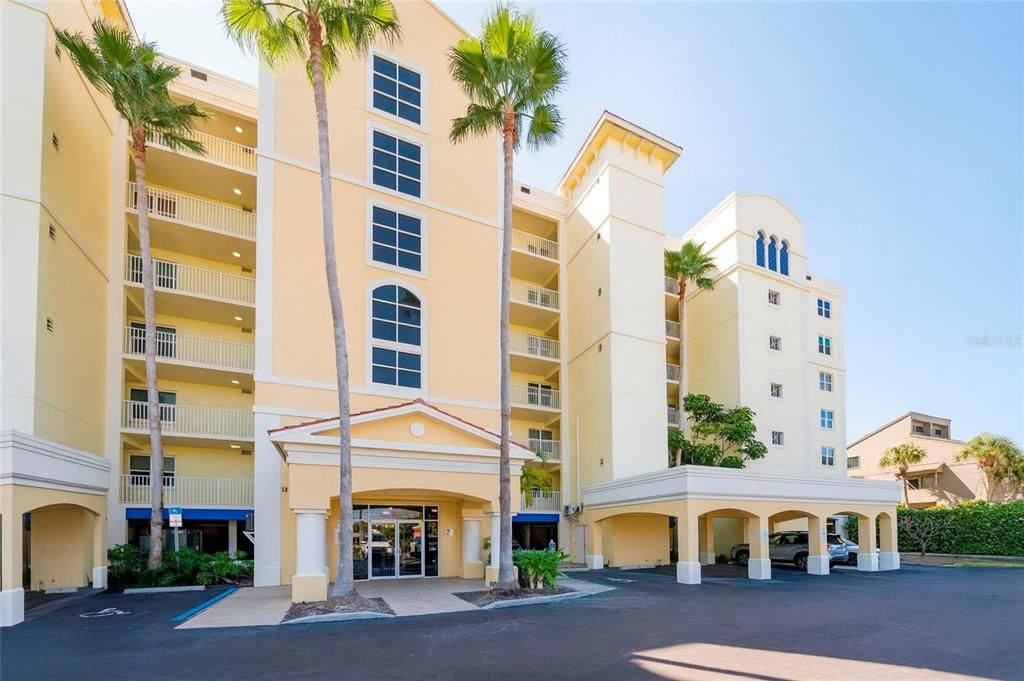 Exterior, Facade, Condo Building