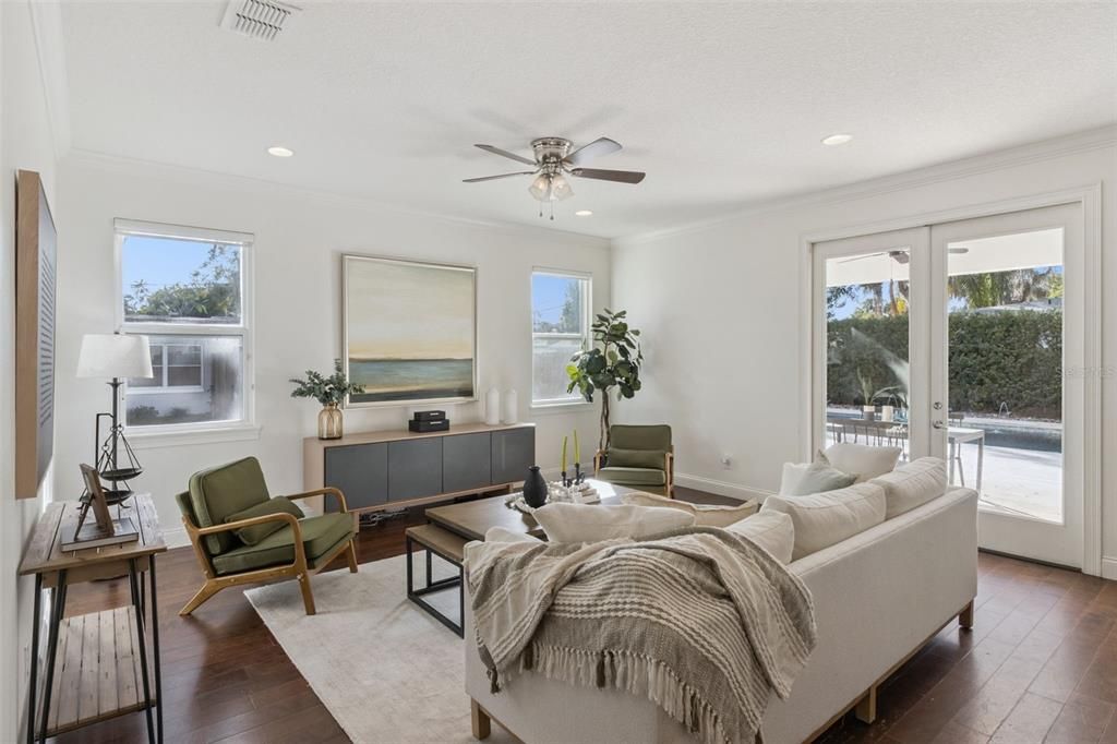 Interior, Living room, Recessed Lighting, Wood Texture Flooring