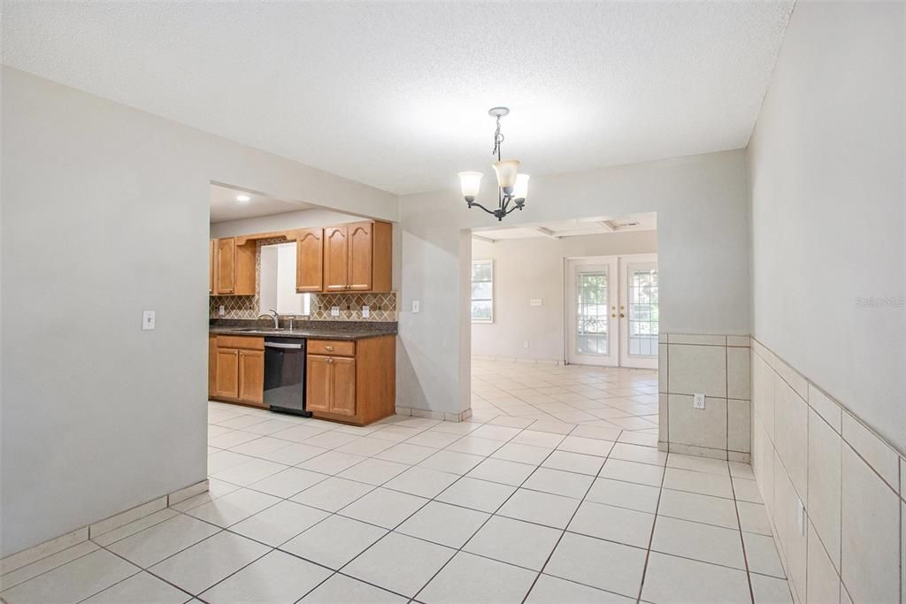 Chandelier, Interior, Kitchen, Recessed Lighting