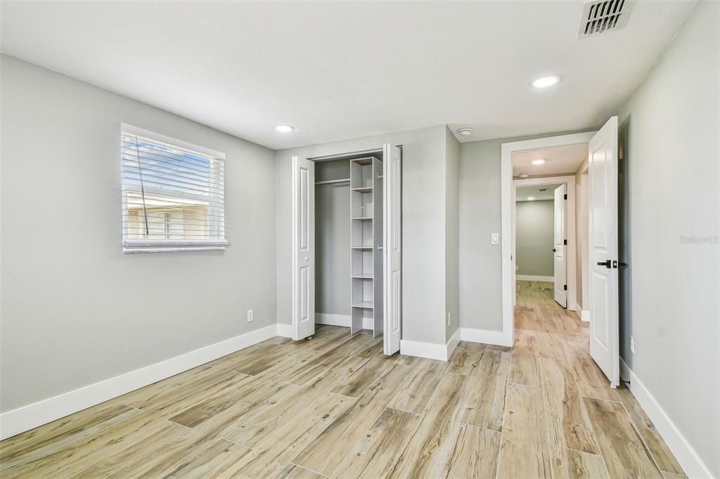 Empty room, Interior, Recessed Lighting, Wood Texture Flooring