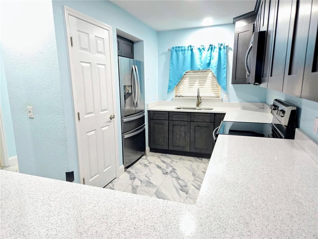 Interior, Kitchen, Marble, Recessed Lighting