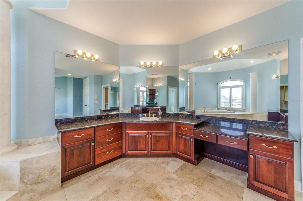 Bathroom, Dual Sink Vanities, Interior