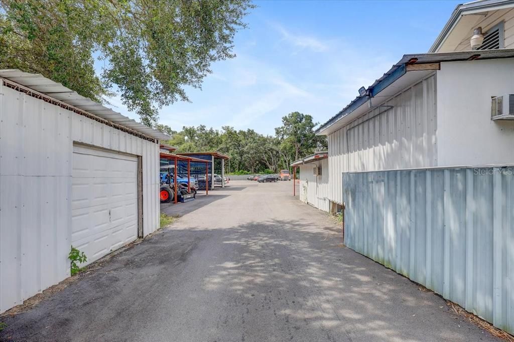Detached Garage, Exterior