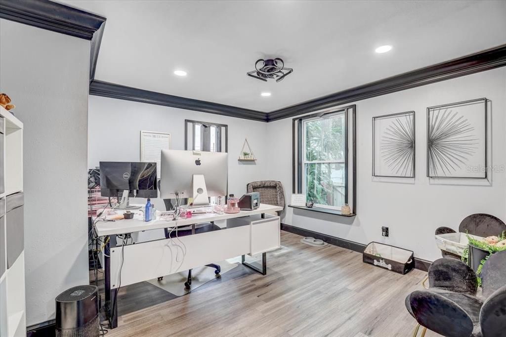 Home Office, Interior, Recessed Lighting, Wood Texture Flooring