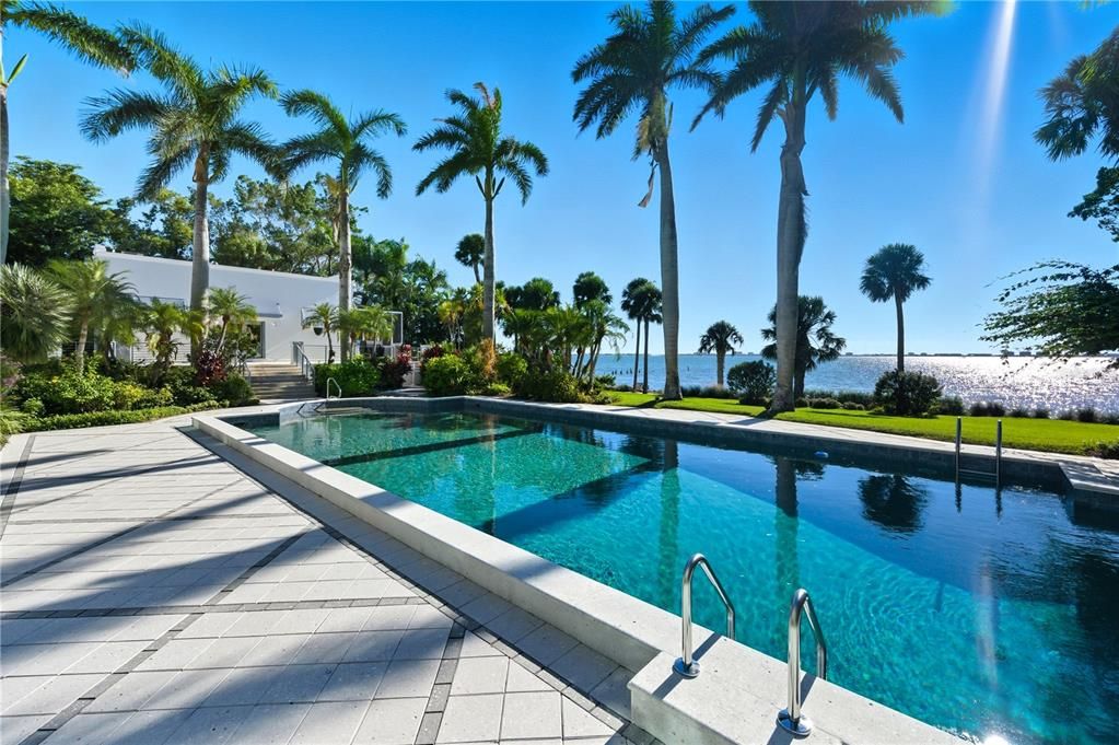 Exterior, Pool, Water