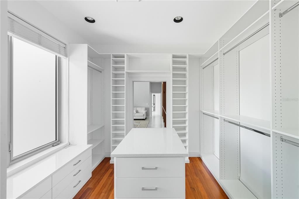Interior, Recessed Lighting, Walk-in Closets, Wood Texture Flooring