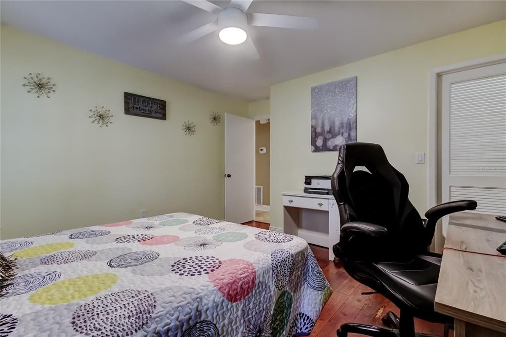 Bedroom, Home Office, Interior, Wood Texture Flooring