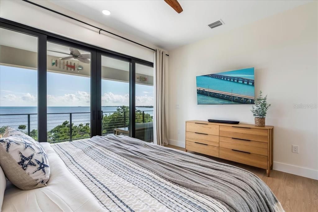 Bedroom, Interior, Recessed Lighting, Water, Wood Texture Flooring