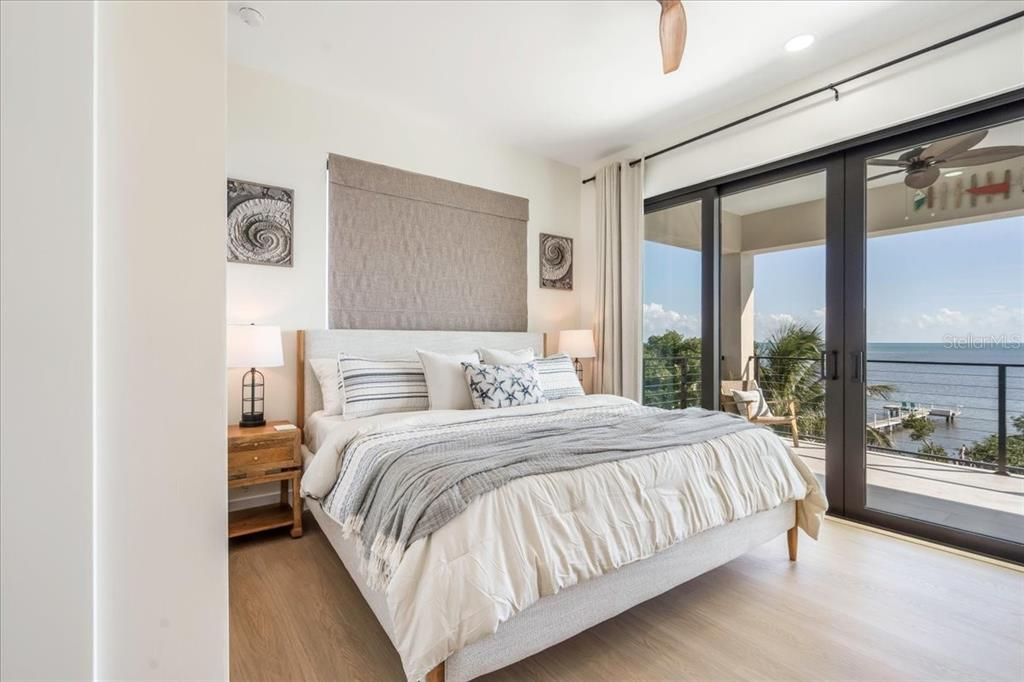 Bedroom, Interior, Recessed Lighting, Water, Wood Texture Flooring