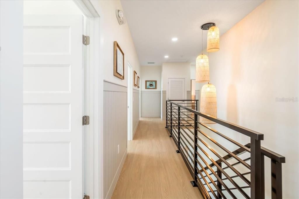 Interior, Pendant Lights, Recessed Lighting, Wood Texture Flooring