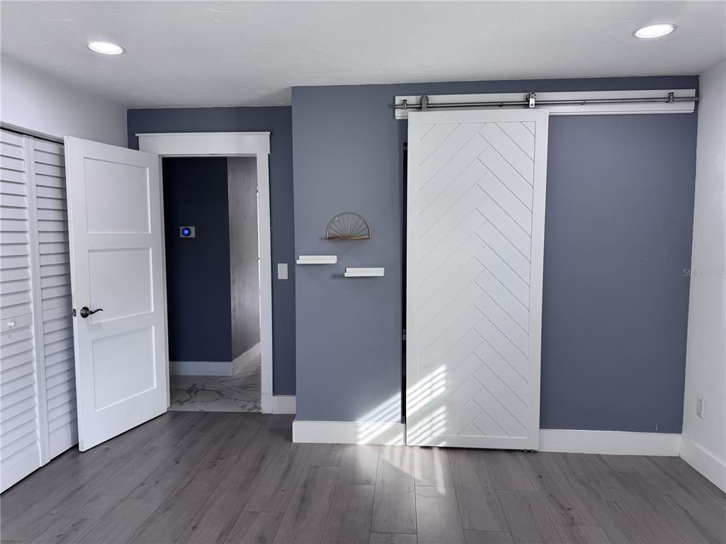 Elevator, Interior, Recessed Lighting, Wood Texture Flooring