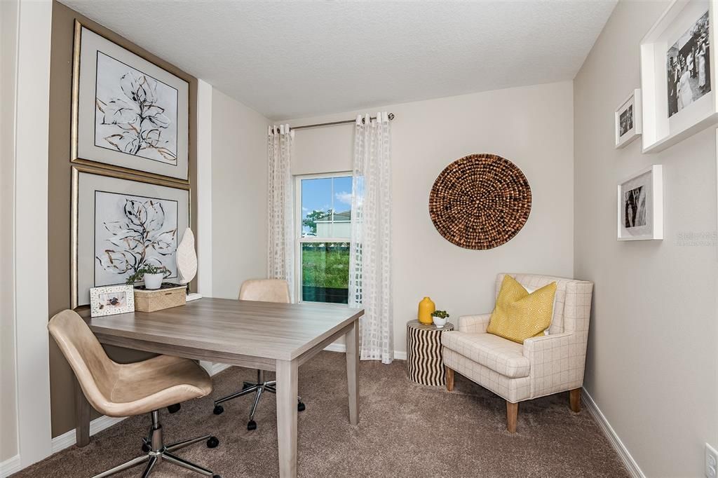 Home Office, Interior