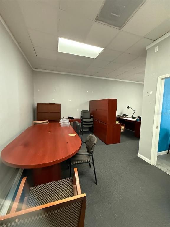 Dining room, Interior, Recessed Lighting