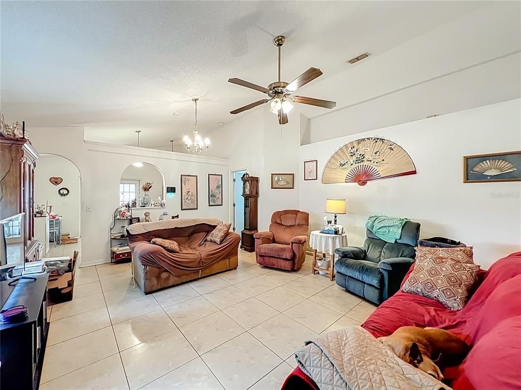 Chandelier, Interior, Living room, Pendant Lights