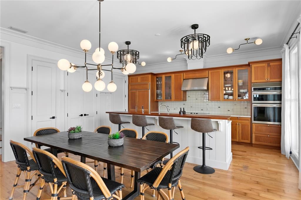 Dining room, Interior, Kitchen, Pendant Lights, Stainless Steel Appliances, Wood Texture Flooring