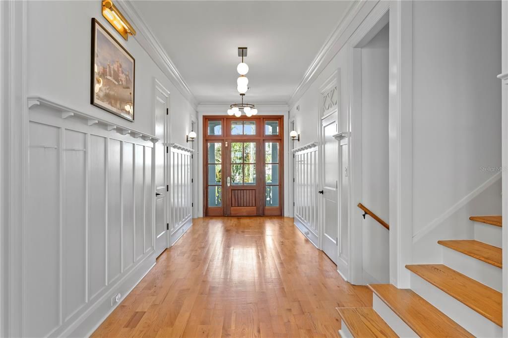 Interior, Pendant Lights, Wood Texture Flooring