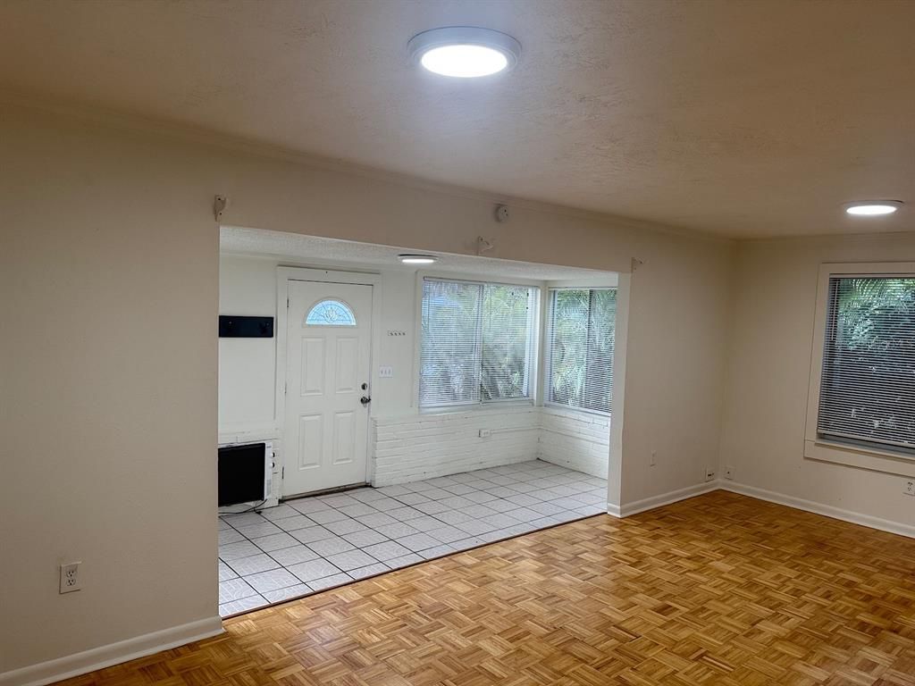 Empty room, Interior, Recessed Lighting, Wood Texture Flooring