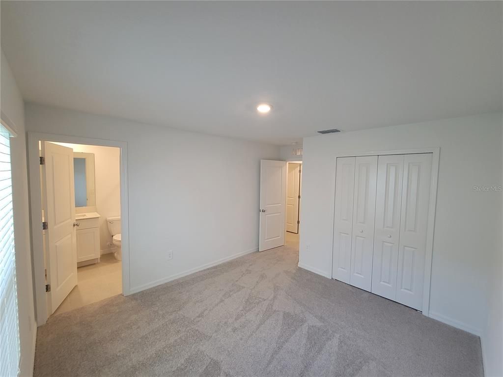 Bathroom, Empty room, Interior, Recessed Lighting