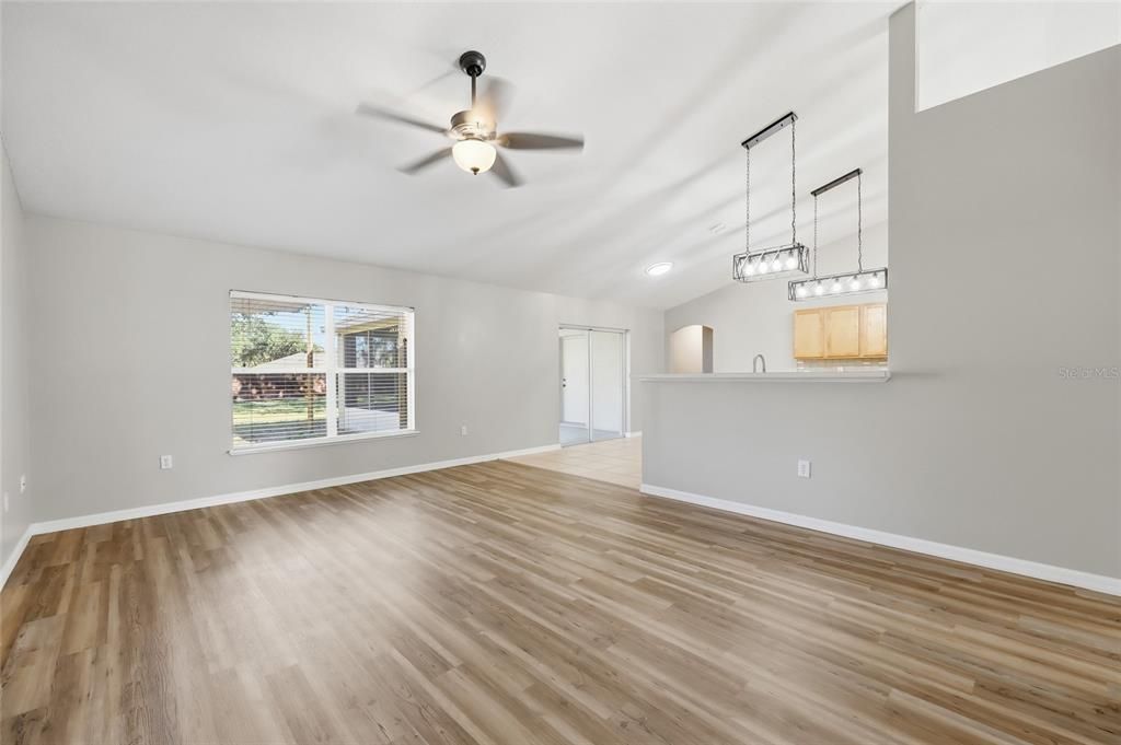 Empty room, Interior, Pendant Lights, Wood Texture Flooring