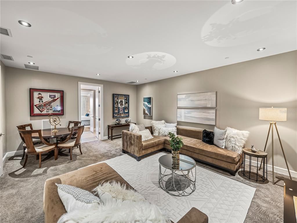 Dining room, Interior, Living room, Recessed Lighting