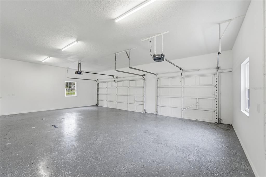 Garage, Interior