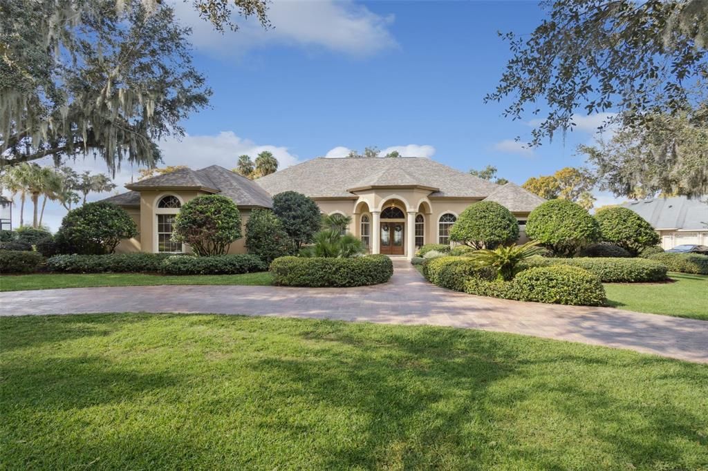 Backyard, Exterior, Facade, French Provincial