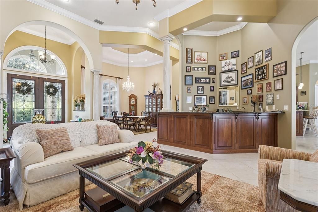 Chandelier, Dining room, Interior, Living room, Pendant Lights, Recessed Lighting