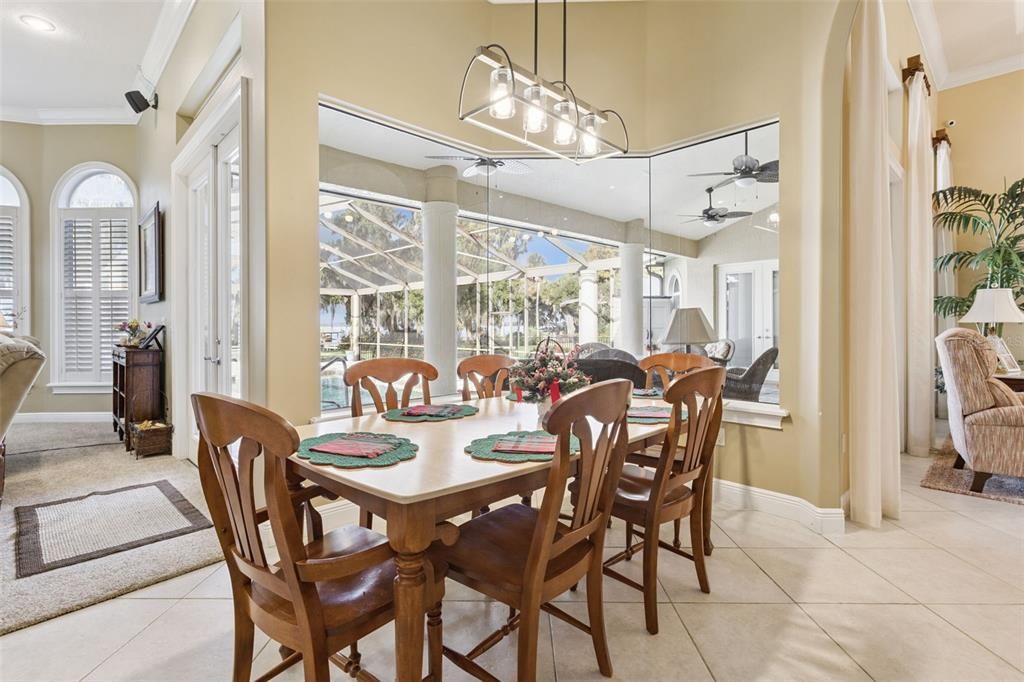 Dining room, Interior, Pendant Lights, Recessed Lighting, Sun Room