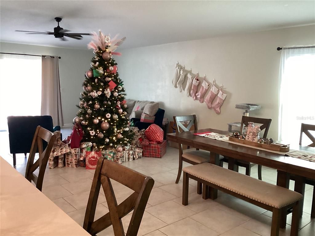 Dining room, Interior