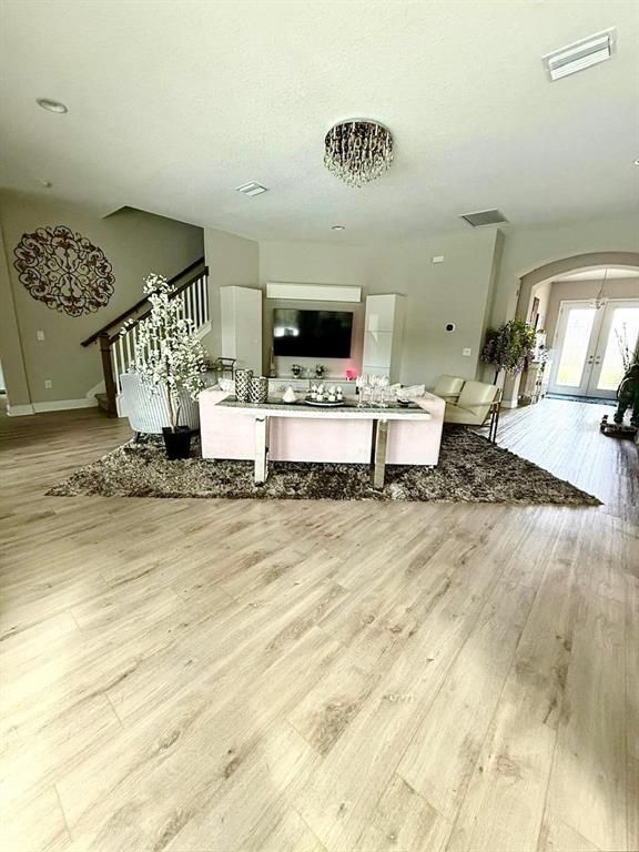 Interior, Living room, Recessed Lighting, Wood Texture Flooring