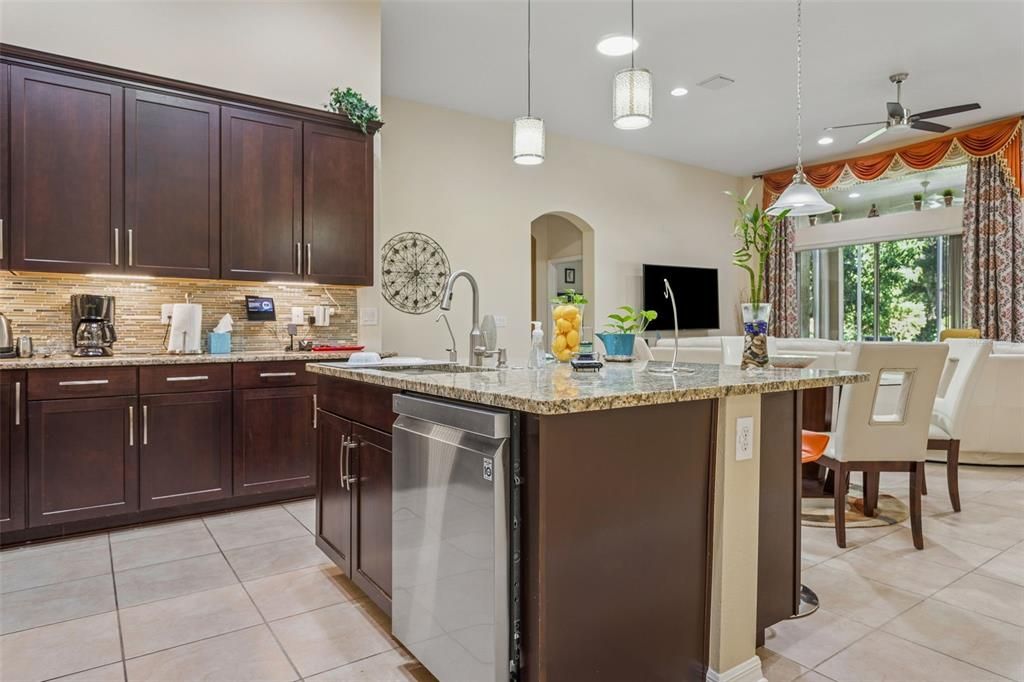 Dining room, Interior, Kitchen, Pendant Lights, Recessed Lighting