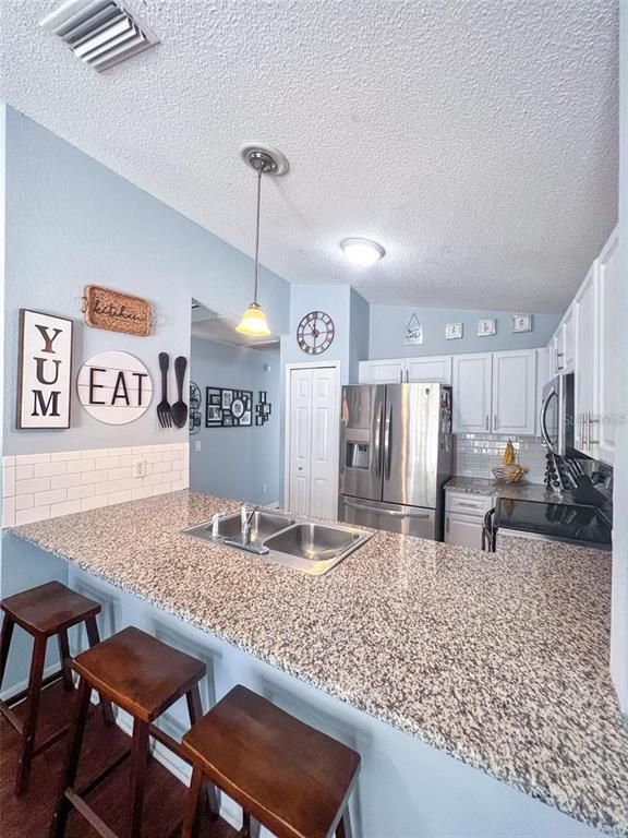 Interior, Kitchen, Pendant Lights, Stainless Steel Appliances