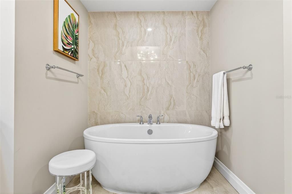 Bathroom, Free Standing Baths, Interior, Marble Walls