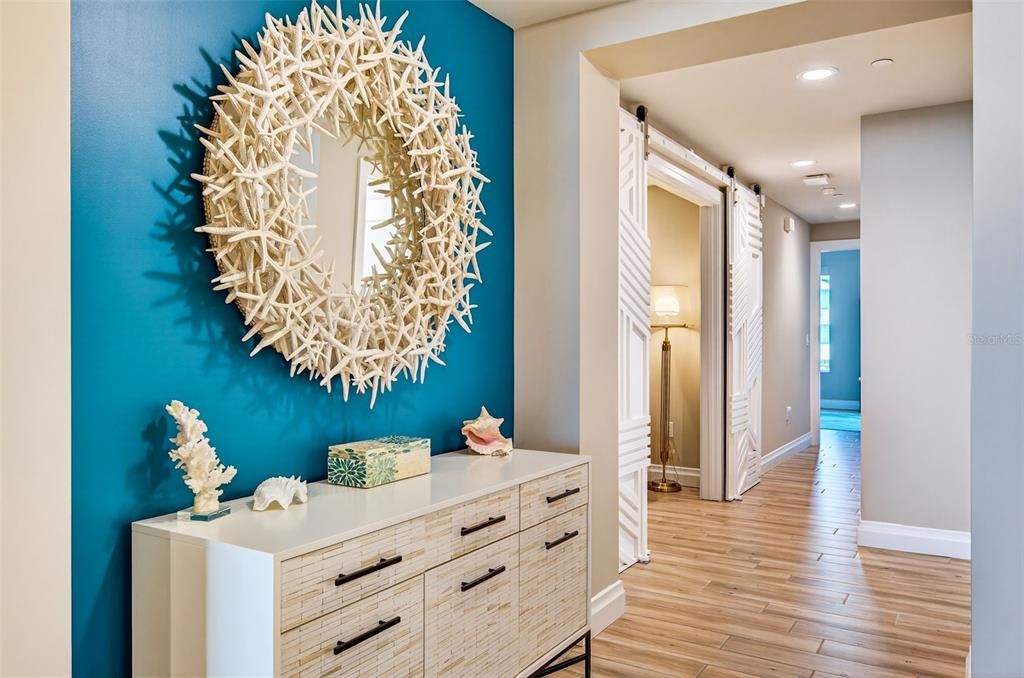 Interior, Recessed Lighting, Wood Texture Flooring