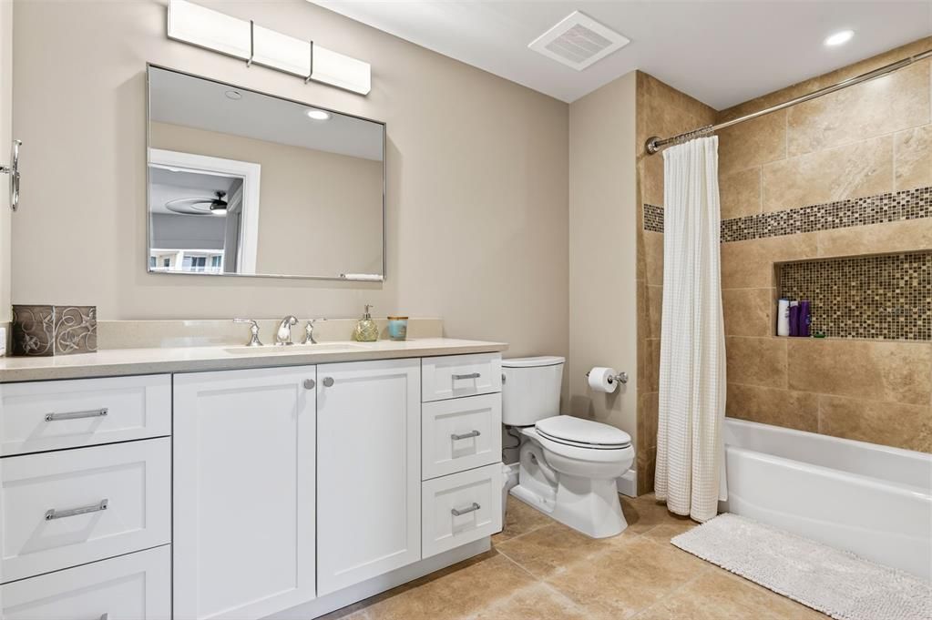 Bathroom, Interior, Recessed Lighting