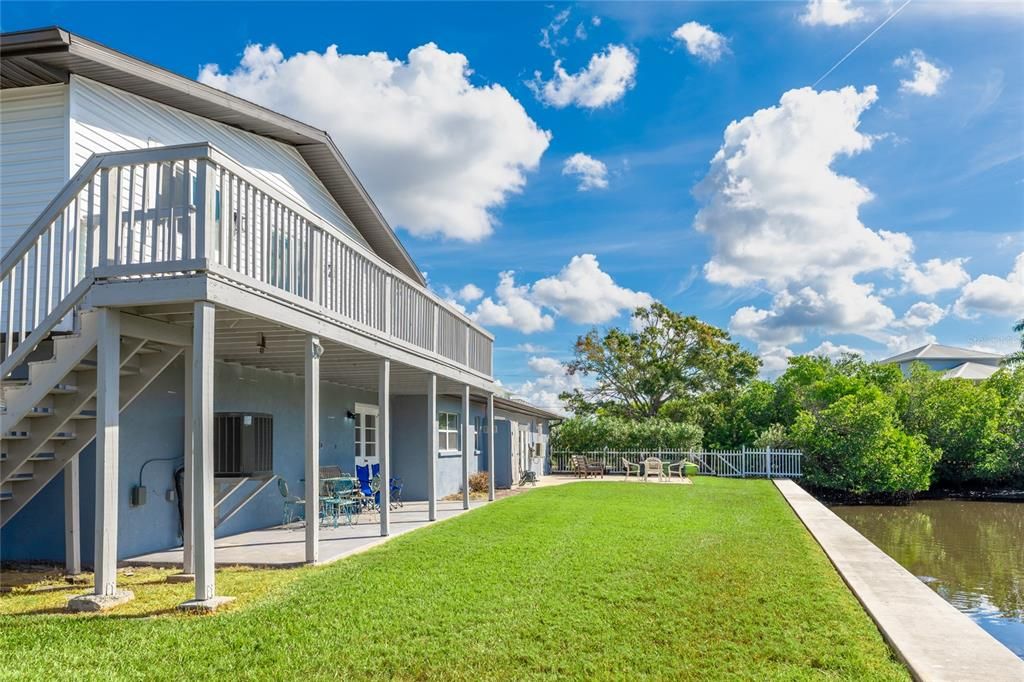 Backyard, Exterior, Water